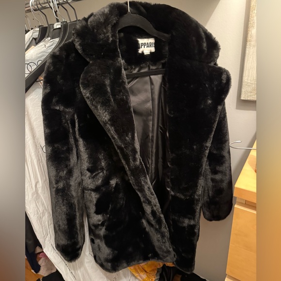 Apparis black faux fur coat - Picture 2 of 2